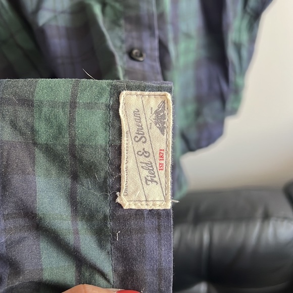 Size Small men’s Black Watch Pattern Plaid Oxford Button Down - Picture 2 of 6